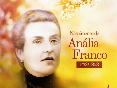 Ilustração em tons de laranja com a imagem de uma mulher à frente, uma flor branca no canto direito e com um texto à direita. A mulher é Anália Franco, com cerca de 60 anos, roupas e cabelos ao estilo da década de 1800. O texto diz: 